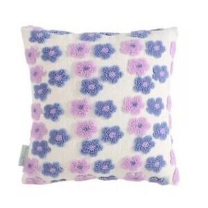 NWT Ugg Koolaburra Throw Pillow Flowers Teen Kids Room 18x18 Tufted Veronica